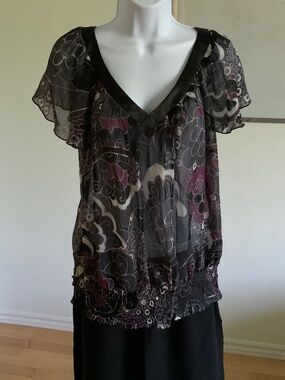 Polyester women’s tunic, size 14, colour black/ purple/ white